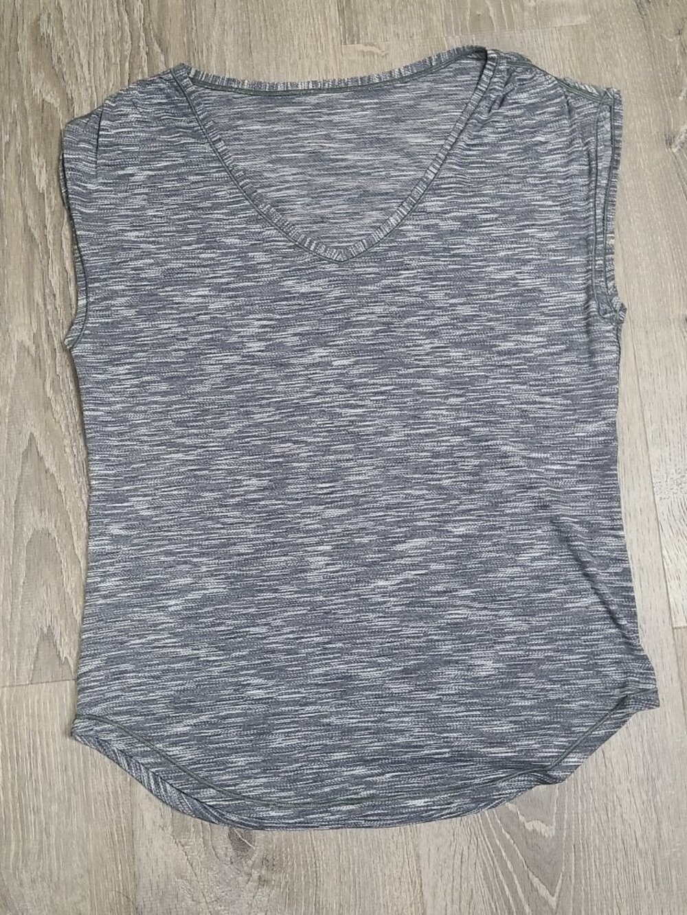 Lululemon Sweat Times Short Sleeve Heathered Gray Top Athletic Tee-Best for M